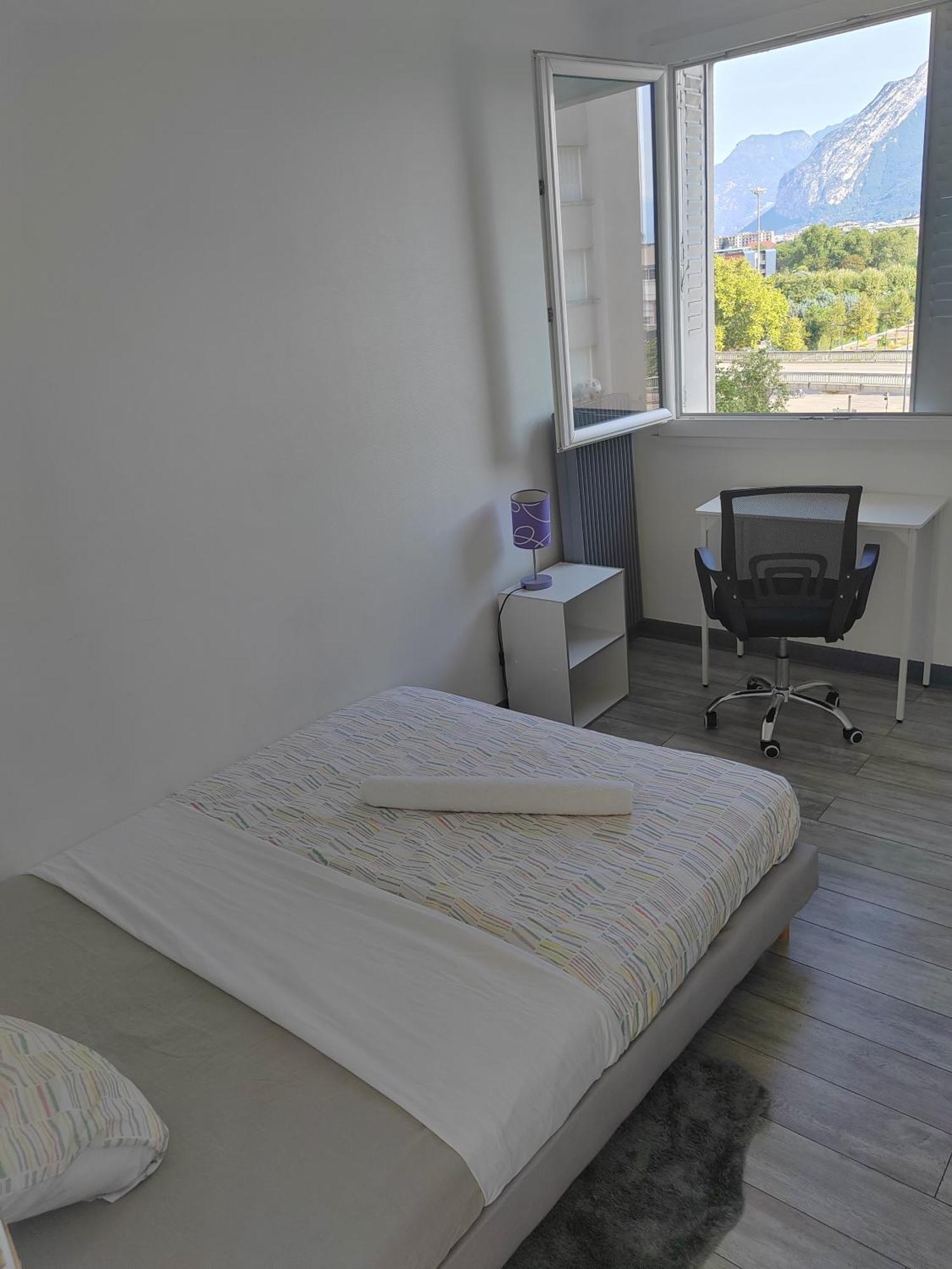 Une Chambre Dans Appartement Partage, Grenoble A 8 Min Du Centre-Ville Eksteriør billede
